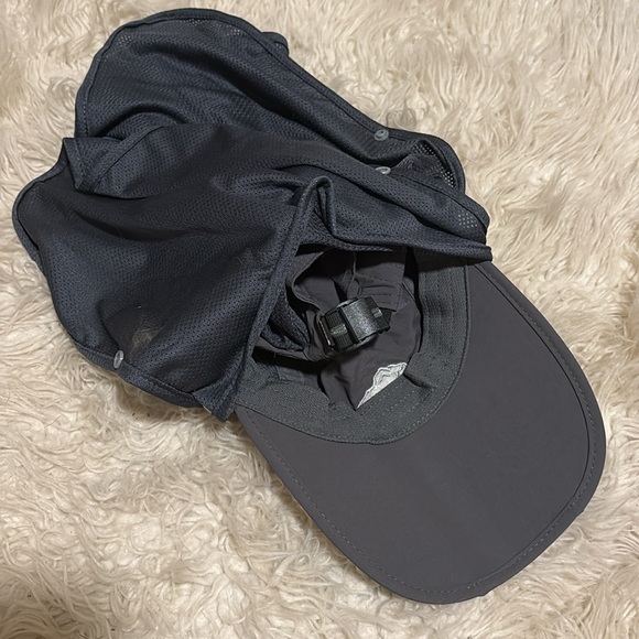 Protective hat - Picture 2 of 2